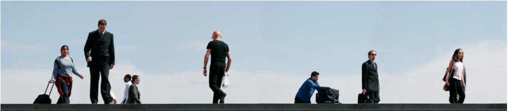 © Gudrun Kemsa - Choreographies  - Scène 18, 2005, Color Print, 84 x 398 cm, zweiteilig 